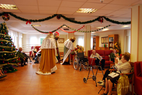 Los Reyes Magos también visitaron a los niños del hospital de Torrelodones